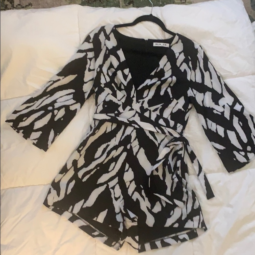 NWOT Black and white patterned romper